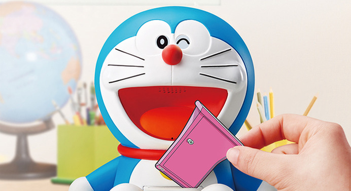 タカラトミーの会話ロボット「キミだけのともだちドラえもんwith U