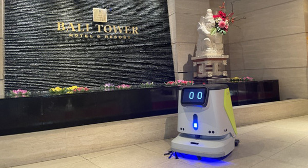 DFA RoboticsがPUDUの自動清掃ロボット「CC1」をホテルバリタワー大阪