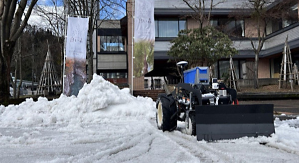 山形県で自動除雪モビリティの実証実験、実地報告を公開 製品化に向け