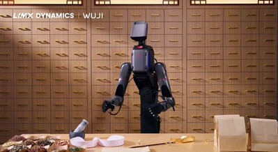 ヒューマノイド「TRON 2」にロボットハンド「Wuji Hand 2」を統合、薬局業務を行うデモ映像 LimX Dynamics・WUJI TECH 画像