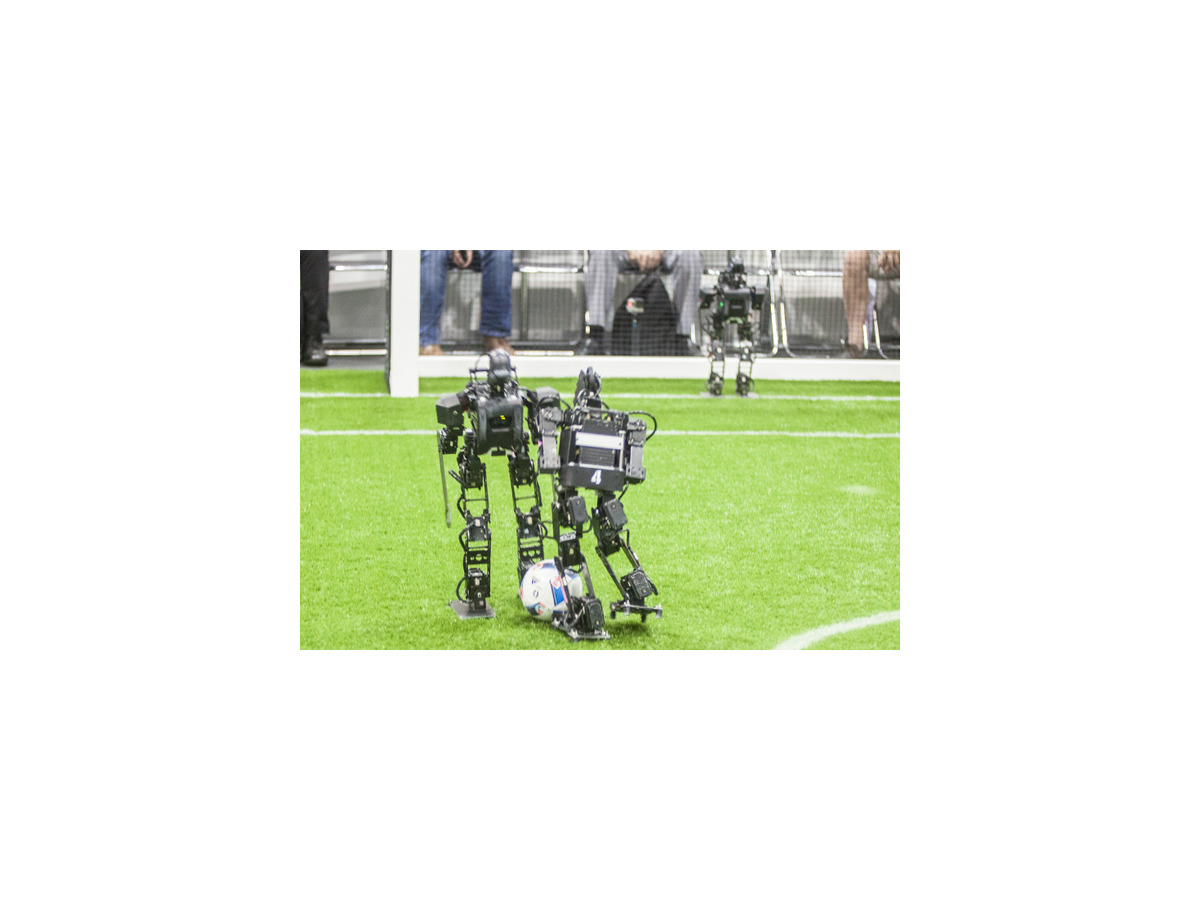 【ロボカップサッカー】ヒューマノイドリーグのルールと魅力「果てしなく遠い夢に向かって」