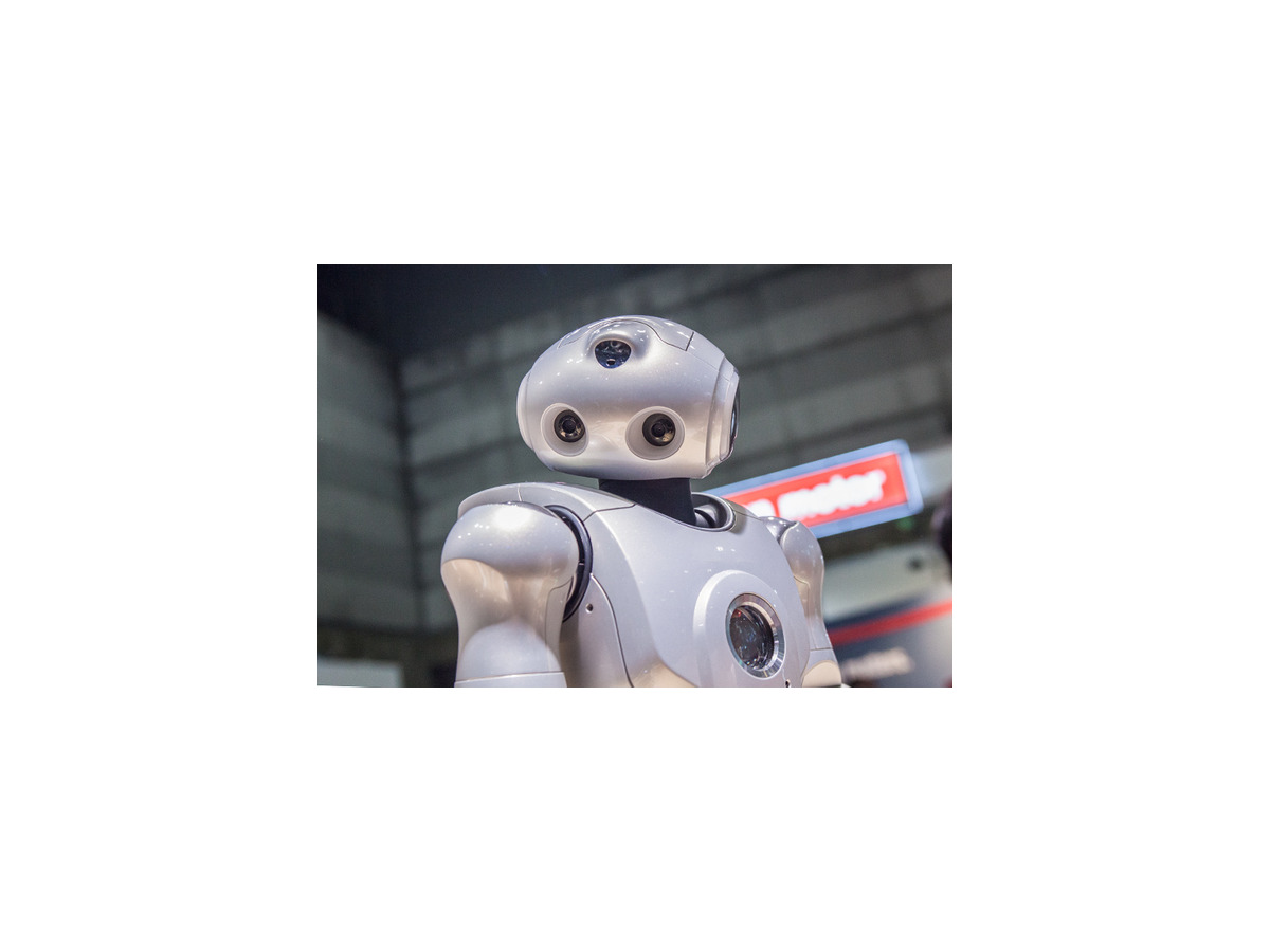 伝説のソニー製二足歩行ロボット「QRIO」、ロボカップ会場でダンスパフォーマンスを披露