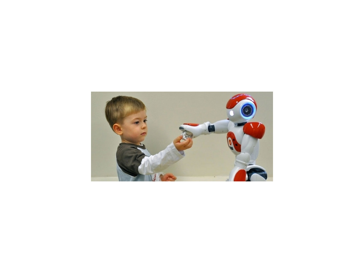 ヒューマノイドロボット「NAO」が自閉症の療育を支援　日本サード・パーティの「Ask NAO」