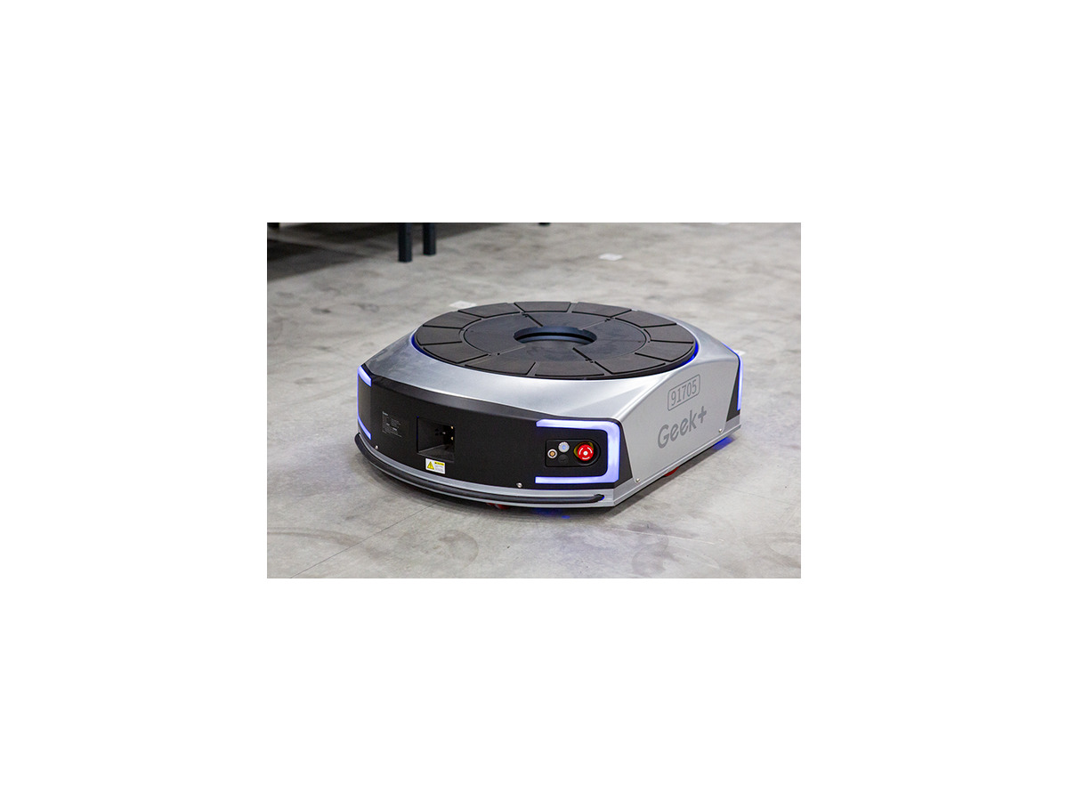 佐川が「棚ごと運ぶ自動搬送ロボット」をEC物流倉庫に導入　システムの全容を報道陣に公開　SGL蓮田営業所