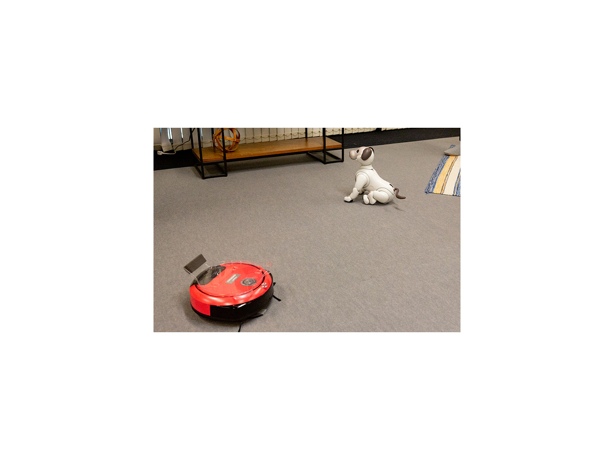 aiboがロボット掃除機やブラビア、セコムとAPI連携するとどんなことができる? ソニーが少し未来っぽい生活をデモ公開