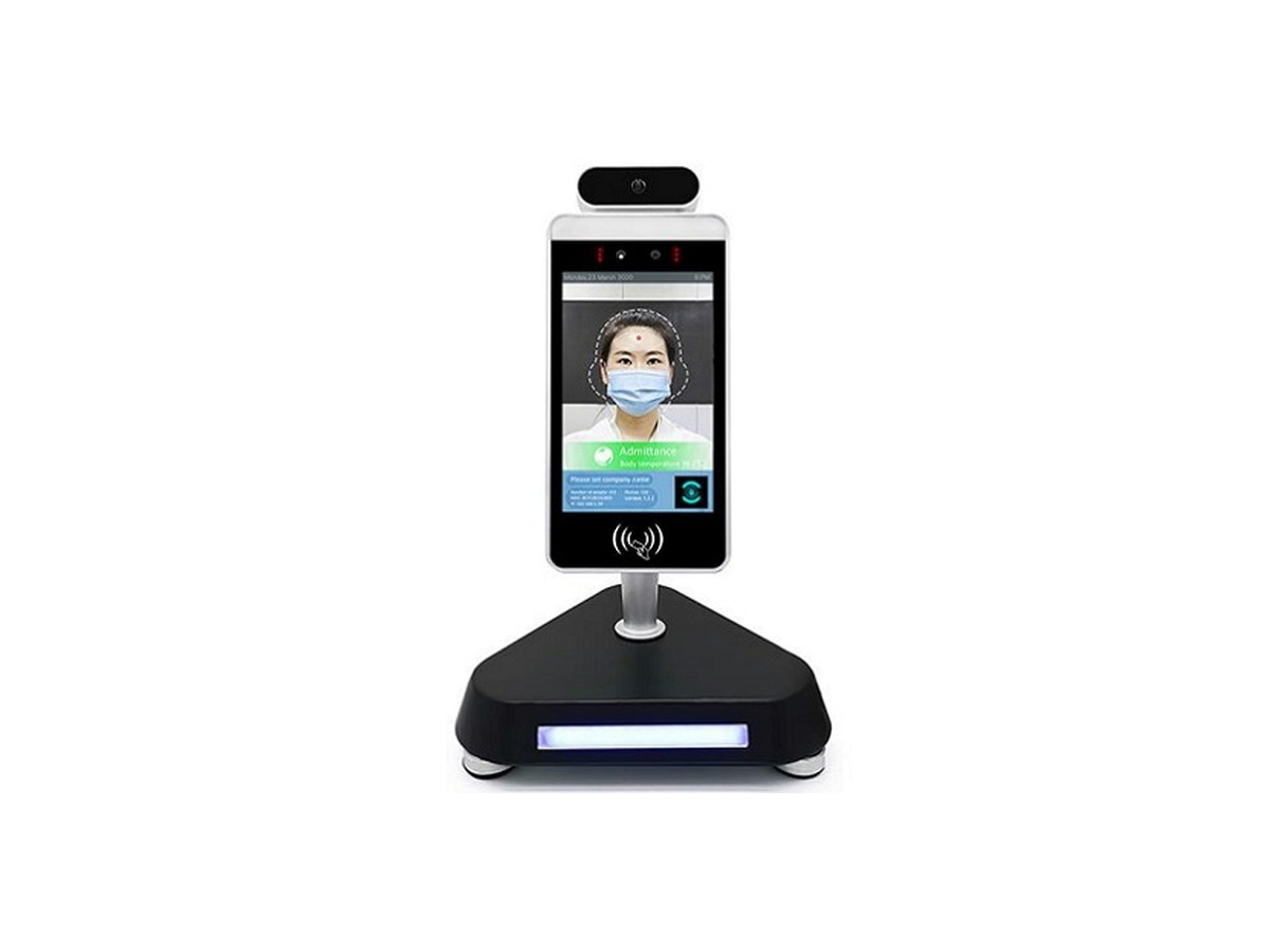 ロボットが店頭やオフィスの受付で検温とマスク着用をご案内　ユニキャストが無人受付/検温サービス「AI検温 for Sota」を提供開始