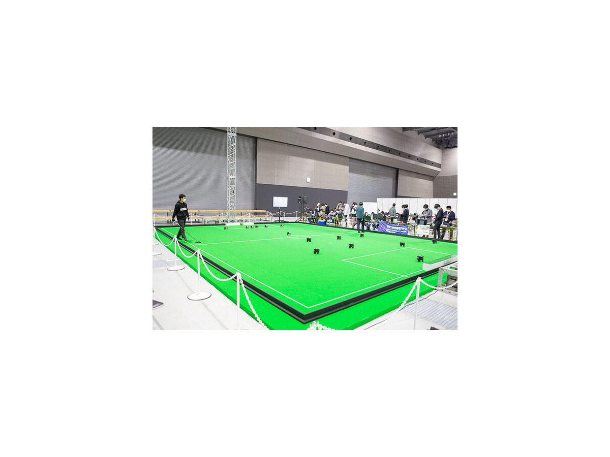 サッカー/生活支援/災害救助/産業革命4.0/ドローン 将来の社会実装に繋がる自律ロボットの競技大会「ロボカップ」 写真と動画で紹介