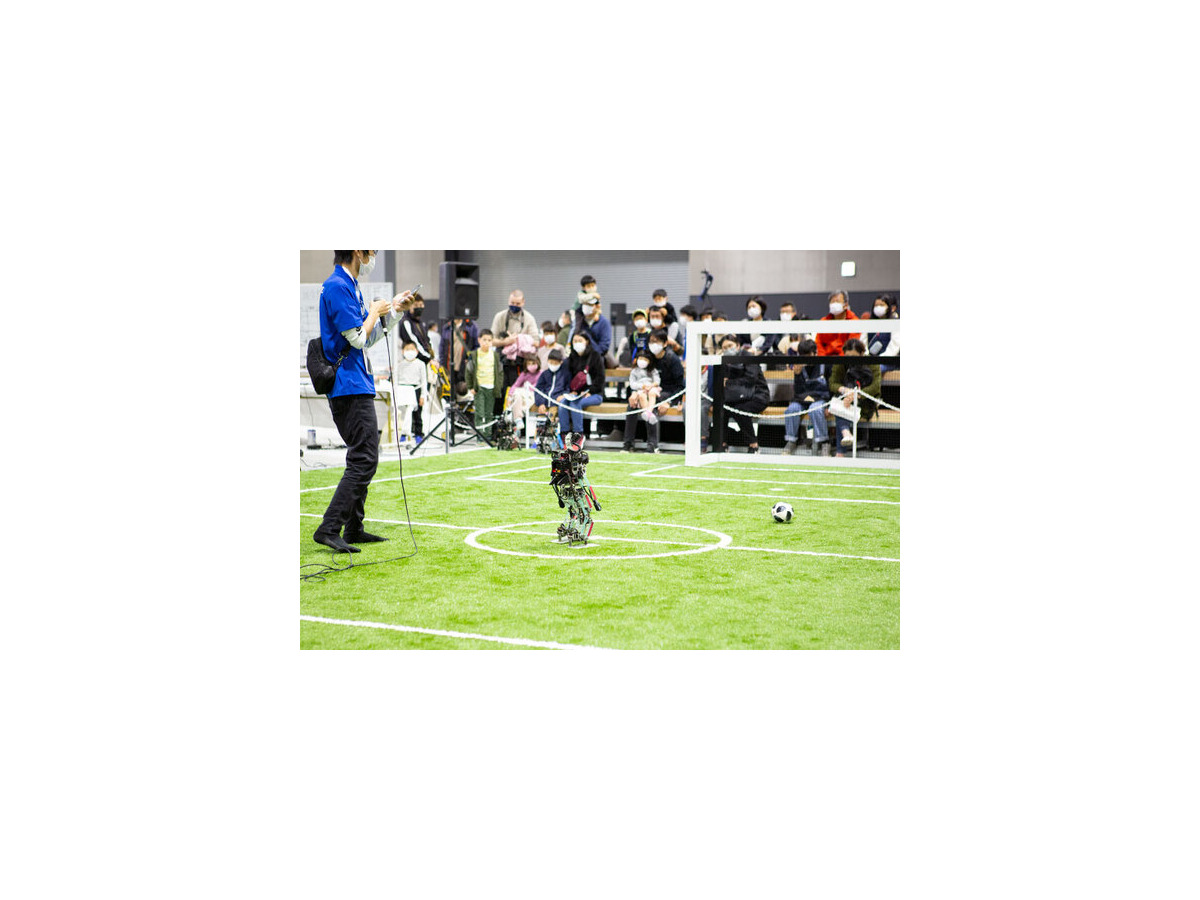 サッカー/生活支援/災害救助/産業革命4.0/ドローン 将来の社会実装に繋がる自律ロボットの競技大会「ロボカップ」 写真と動画で紹介