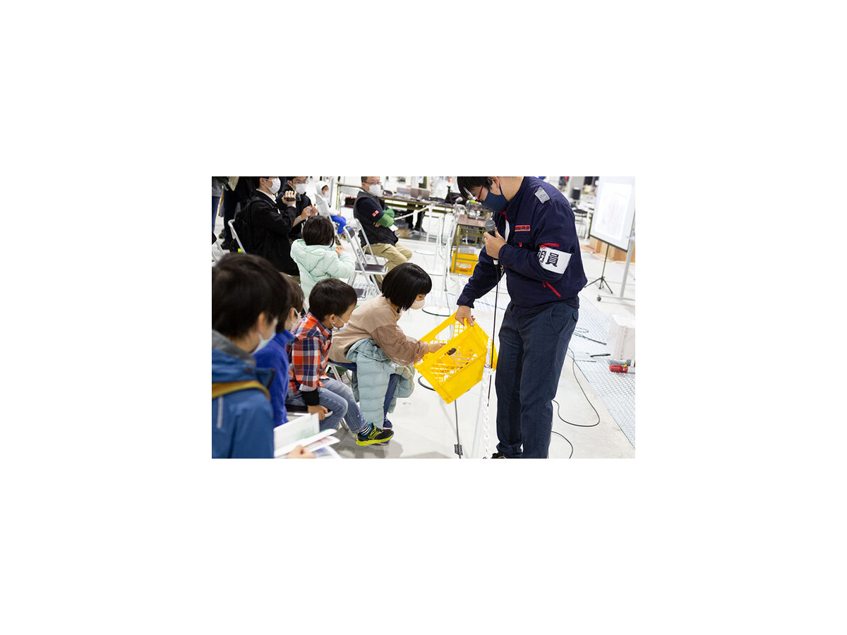 サッカー/生活支援/災害救助/産業革命4.0/ドローン 将来の社会実装に繋がる自律ロボットの競技大会「ロボカップ」 写真と動画で紹介