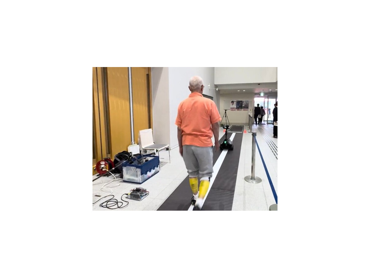 RDSと南相馬市　歩行解析ロボットを活用した未病対策の実証実験を開始　体データ×AIによる歩行解析、10m歩くだけで診断