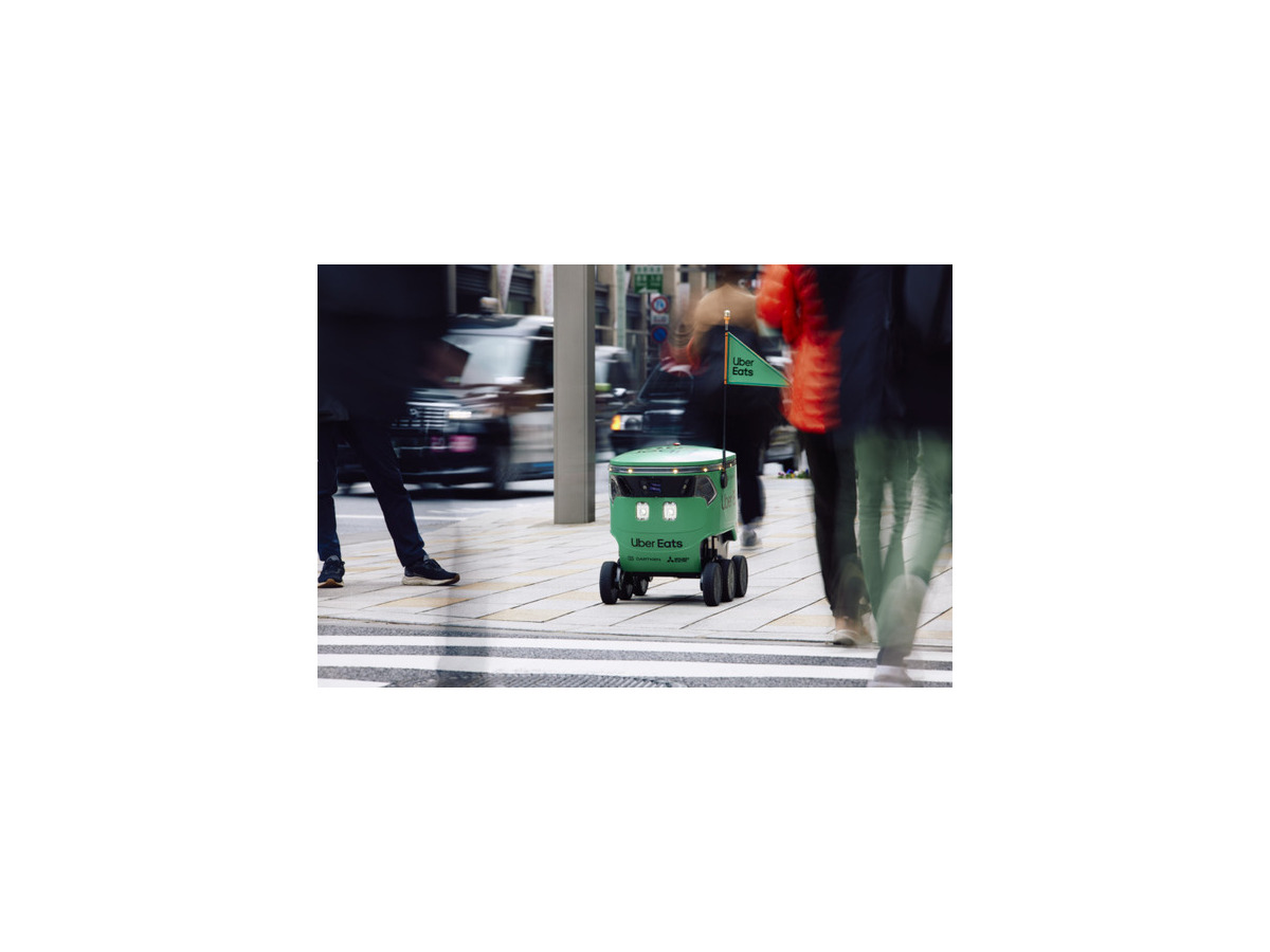 Uber Eatsが自律走行ロボットでデリバリーサービスを3月中に東京都内の一部地域で開始へ　三菱電機、Cartkenと提携