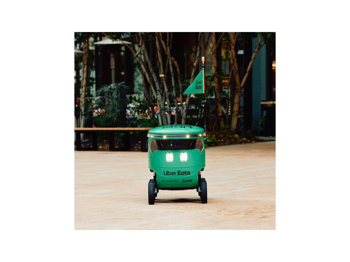 Uber Eatsが自律走行ロボットでデリバリーサービスを3月中に東京都内の一部地域で開始へ　三菱電機、Cartkenと提携