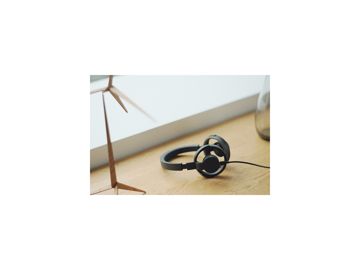 NTT オープンイヤー型なのに音漏れを抑制 音楽を聴きながら会話もできる耳スピ新製品「nwm ONE」 磯村勇斗さんが体験した感想は・・