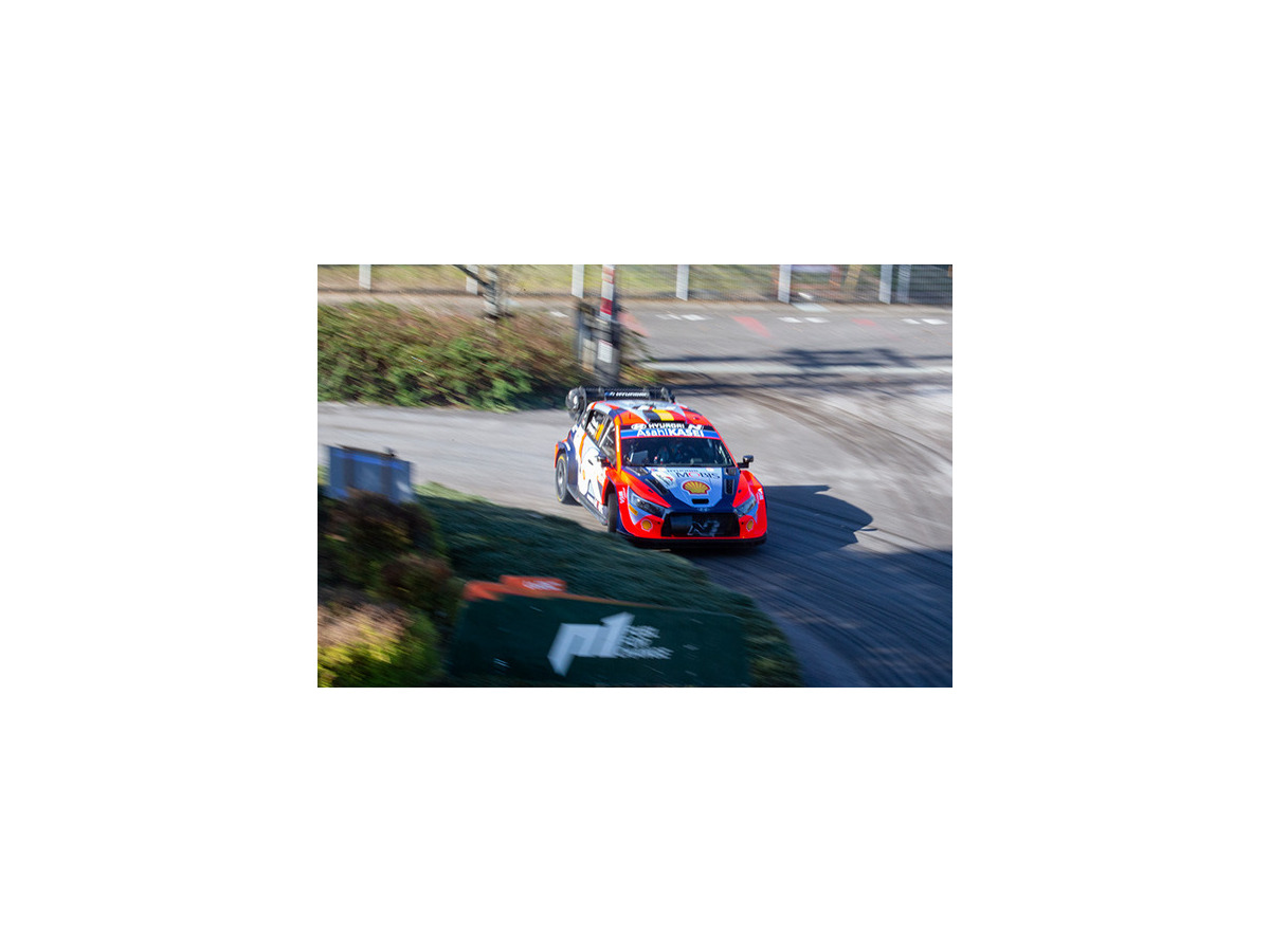 WRC「ラリージャパン2024」開幕！ホームのトヨタGRがヒョンデとの最終決戦へ！「シェイクダウン」や「現地の様子」写真レポート