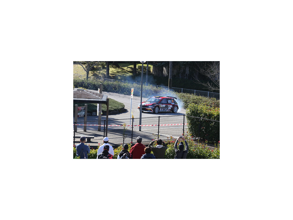 WRC「ラリージャパン2024」開幕！ホームのトヨタGRがヒョンデとの最終決戦へ！「シェイクダウン」や「現地の様子」写真レポート
