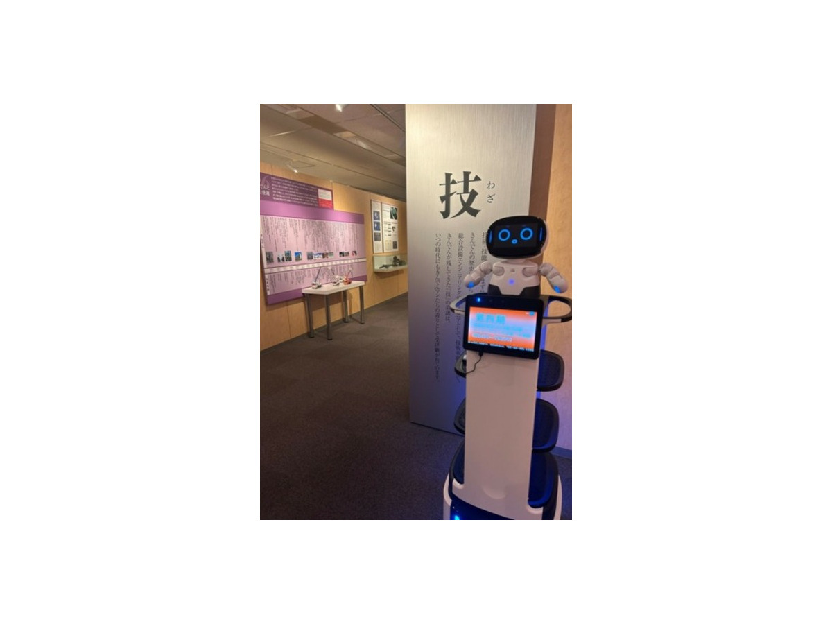 会話AIロボットを搭載した自動搬送ロボット「Collibot」発売開始　オススメ商品の説明やガイド、人と会話できる複合型搬送ロボット