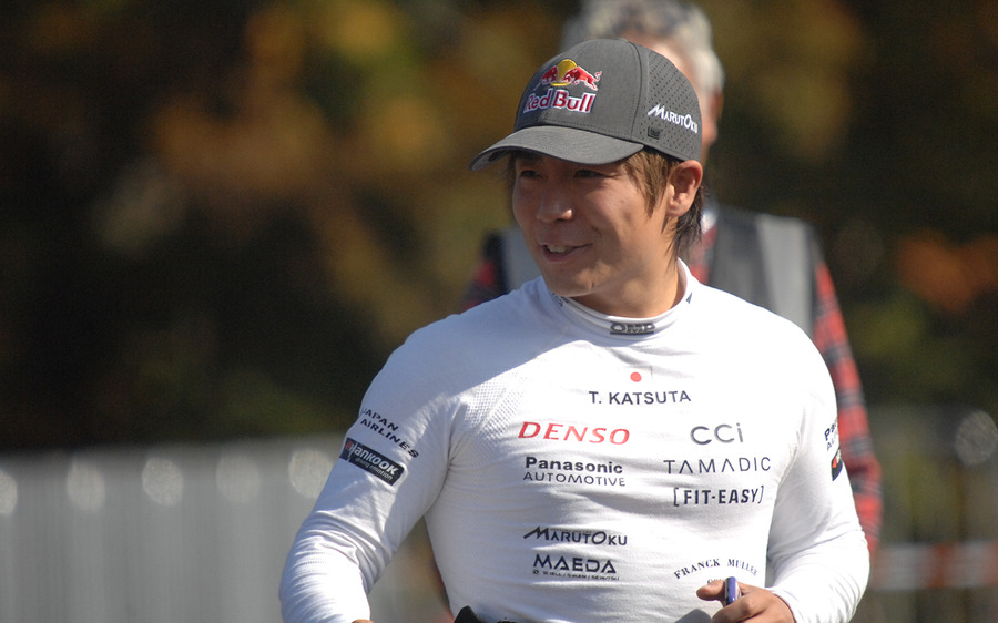 岐阜・恵那峡で整備後、午後の山岳SSへ　オジエとエバンスが僅差バトル、WRCラリージャパン