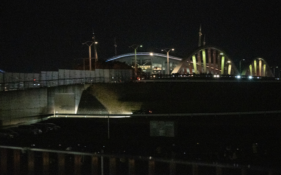 歓声と感動のナイトステージ！勝田貴元選手、満身創痍のマシンで駆け抜けた！トップタイムは・・　WRCラリージャパン