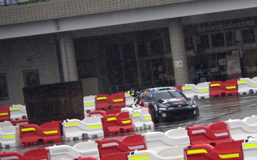 ラリージャパン最終日は雨の決戦、勝田選手が岡崎で2連続トップタイム、総合ではトヨタGRが表彰台を独占