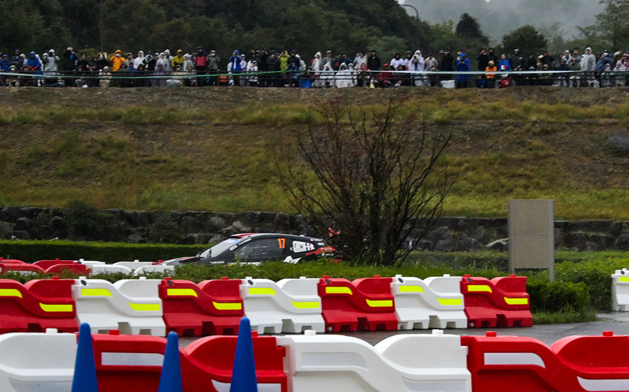 ラリージャパン最終日は雨の決戦、勝田選手が岡崎で2連続トップタイム、総合ではトヨタGRが表彰台を独占