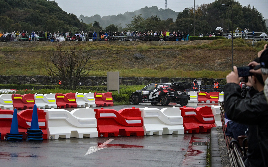 ラリージャパン最終日は雨の決戦、勝田選手が岡崎で2連続トップタイム、総合ではトヨタGRが表彰台を独占