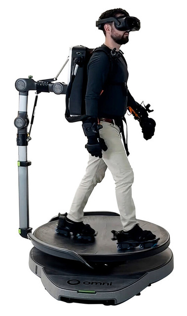 触覚グローブとVR歩行装置を統合 1HMXがヒューマノイド制御システム「Nexus NX1」公開