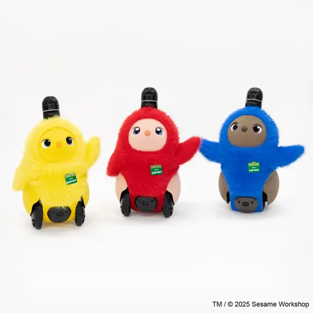 LOVOT×セサミストリート、限定アイテム発売と店舗イベントを発表