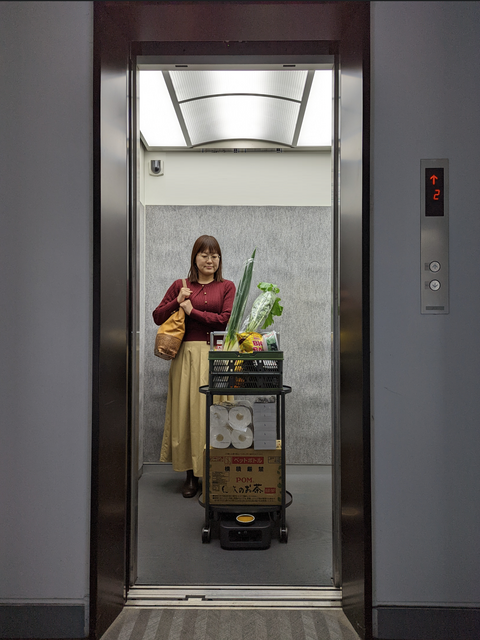 エレベーターとロボット連携でマンションの部屋まで荷物配送 三菱電機BS×Preferred Robotics×大英産業が実証