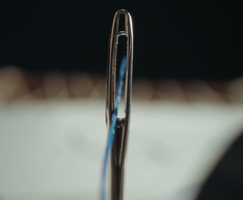 針に糸を通し刺繍するヒューマノイドロボットが中国で誕生・TARS Robotics