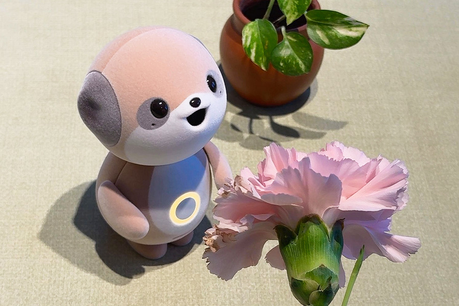 生成AIで会話が進化、シャープ「ポケとも」と実際に暮らしてわかった「共感する友達」感【レビュー】