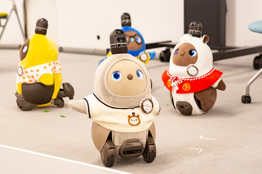 家族型ロボット「LOVOT」は1万8千台が稼働中、19店舗に展開、GROOVE X 10周年記念イベントで投資構成も発表