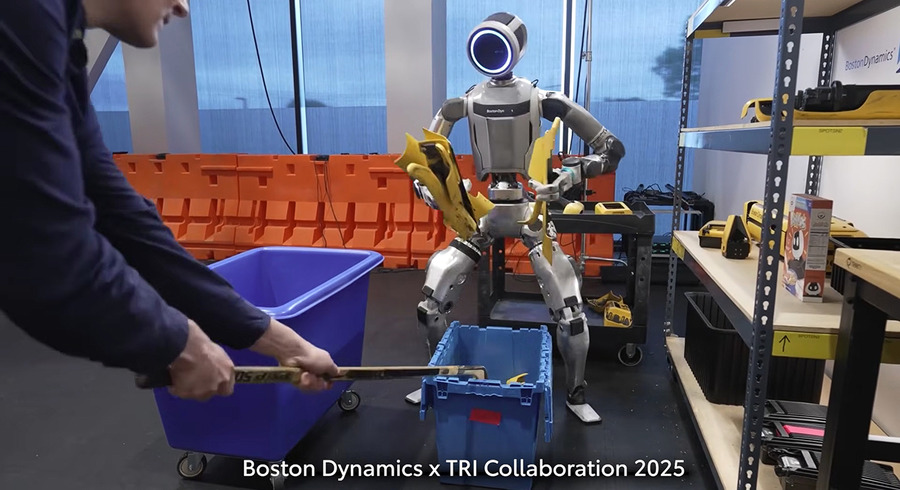 Toyota Research Institute、製造現場で人が指導できる協働ロボットの開発へ