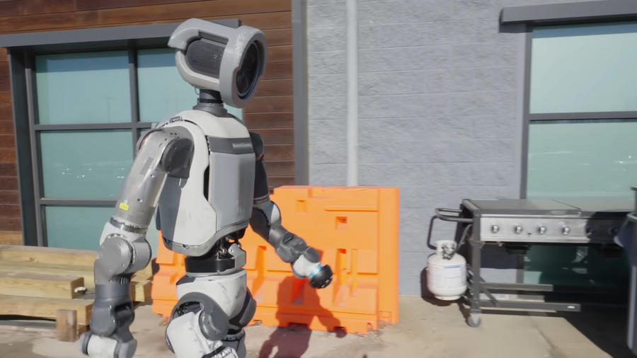 ヒューマノイドAtlasのアクロバット動画が好評、ボストン・ダイナミクスとRAI研究所