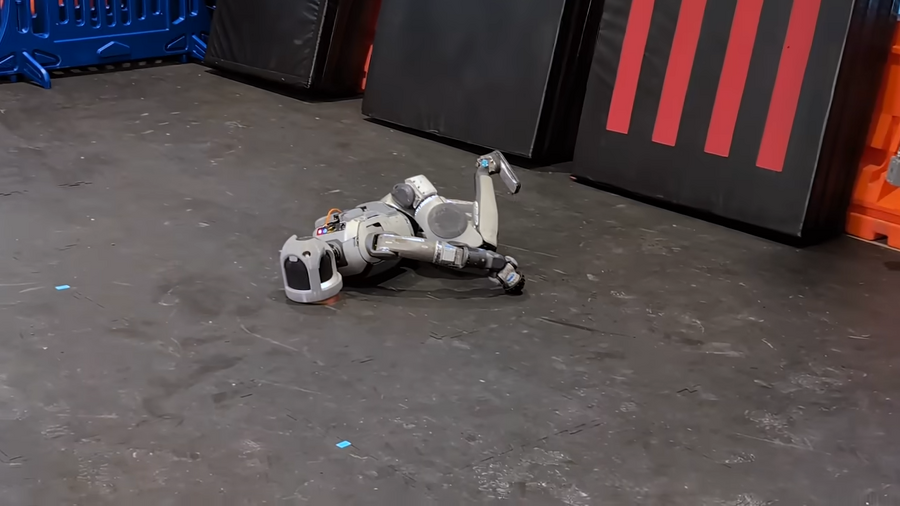 ヒューマノイドAtlasのアクロバット動画が好評、ボストン・ダイナミクスとRAI研究所