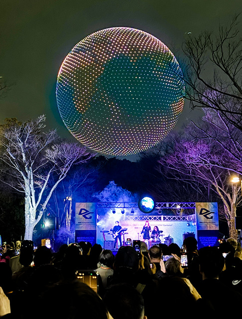 【圧巻】渋谷で国内最大級ドローンショー　3,000機が夜空に描いた地球の物語「DIG SHIBUYA 2026」レポート