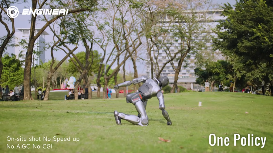 倒れてもすぐ立ち上がる！EngineAIヒューマノイド「PM01」最新動画の反響