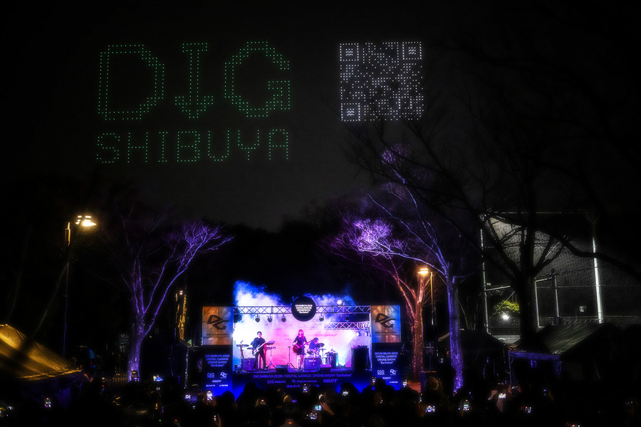【圧巻】渋谷で国内最大級ドローンショー　3,000機が夜空に描いた地球の物語「DIG SHIBUYA 2026」レポート