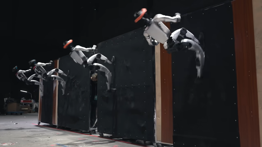 【世界初】Unitreeヒューマノイドによる完全自律パフォーマンス・孫悟空も登場！？