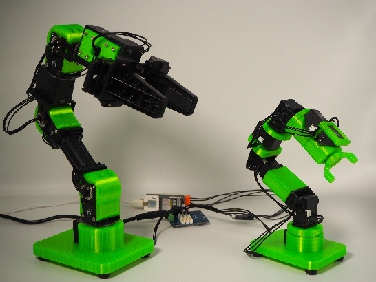 アスラテックが未踏会議2026に出展、V-Sido対応ロボット4体と石黒浩氏トークも