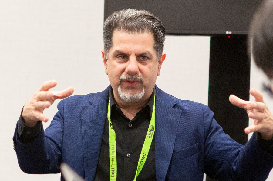 フィジカルAIは“誰でも参入できる時代”へ　NVIDIA幹部が語る「AIロボット開発、大量データ依存からの転換」