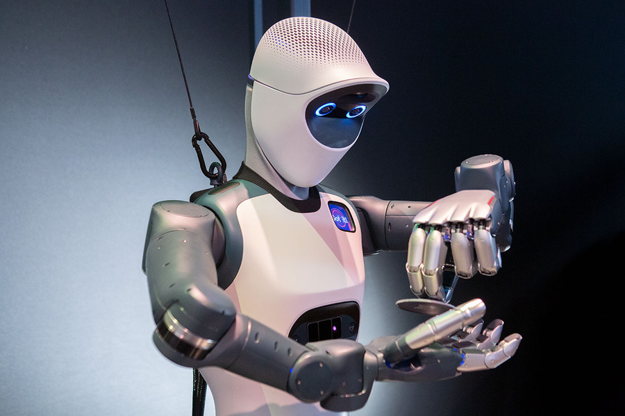 フィジカルAIは“誰でも参入できる時代”へ　NVIDIA幹部が語る「AIロボット開発、大量データ依存からの転換」