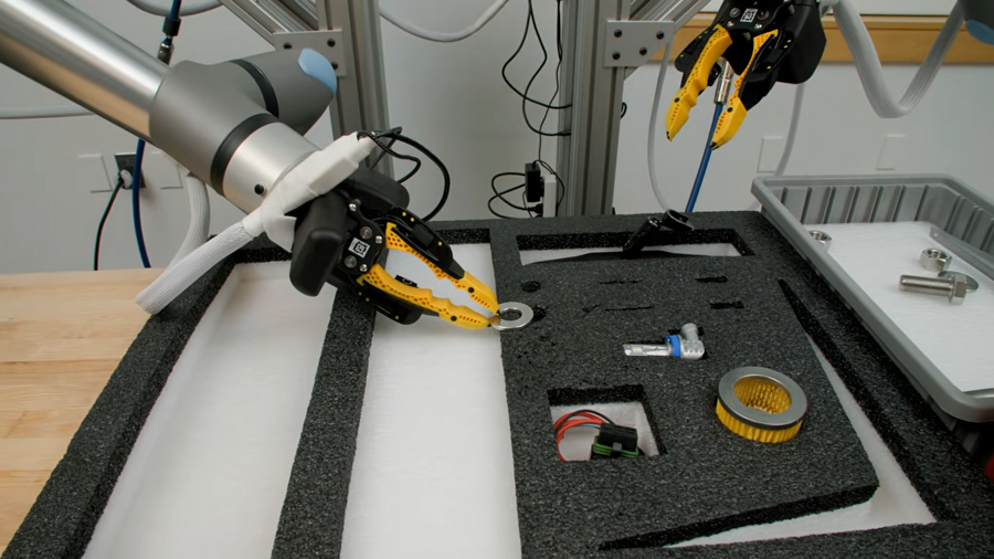 ロボットの学習を広げるAIモデルGeneralist「GEN-1」でタスク成功率99%達成