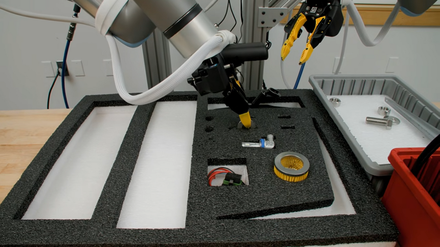 ロボットの学習を広げるAIモデルGeneralist「GEN-1」でタスク成功率99%達成