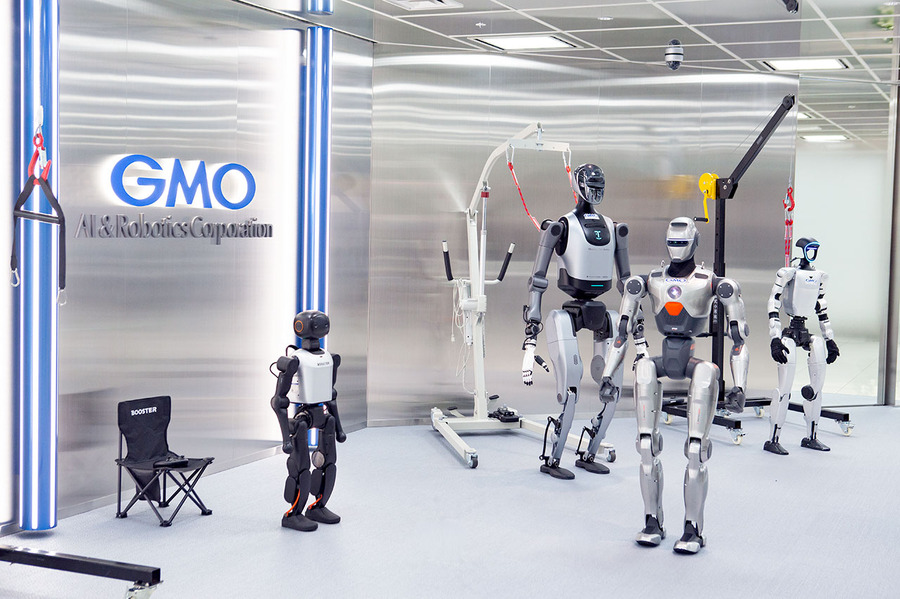 GMOがフィジカルAI戦略を加速！ヒューマノイド大集合、日本最大規模の開発・事業創出拠点を公開