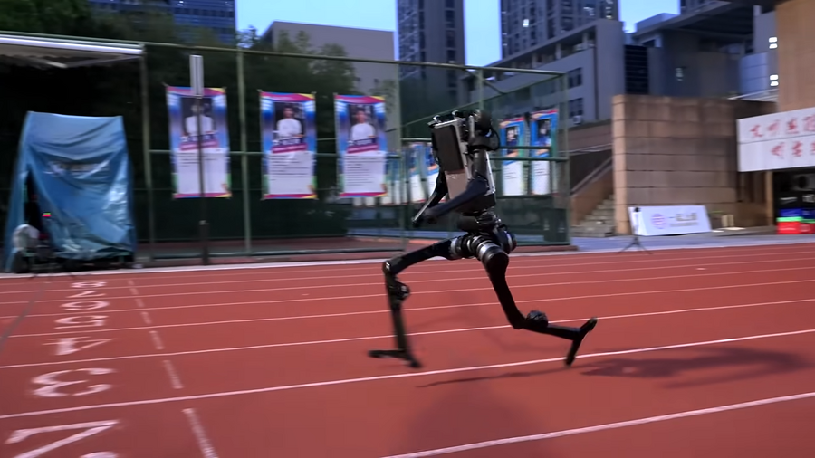Unitree H1の秒速10m走行動画が世界で話題！ボルト級の速さへの驚きや恐怖を表すコメントなどを紹介