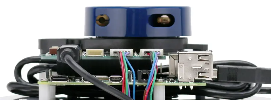 小型のLiDAR（LRF）を標準搭載