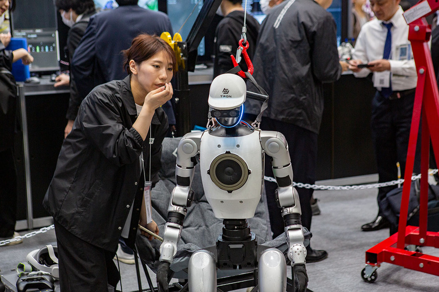 【速報】「ヒューマノイドロボットEXPO」開幕 「働くヒューマノイドへの転換点」フィジカルAIの現在地