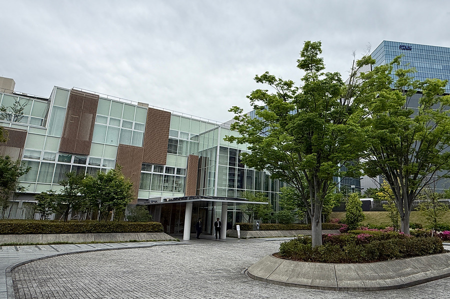 「人間はどう変わるのか」万博で予約困難だった「いのちの未来」アンドロイド　長谷工ミュージアムで常設展示へ　1000年後の未来の人間を体現