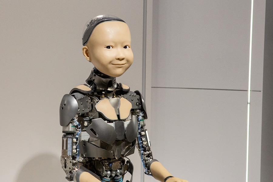 「人間はどう変わるのか」万博で予約困難だった「いのちの未来」アンドロイド　長谷工ミュージアムで常設展示へ　1000年後の未来の人間を体現