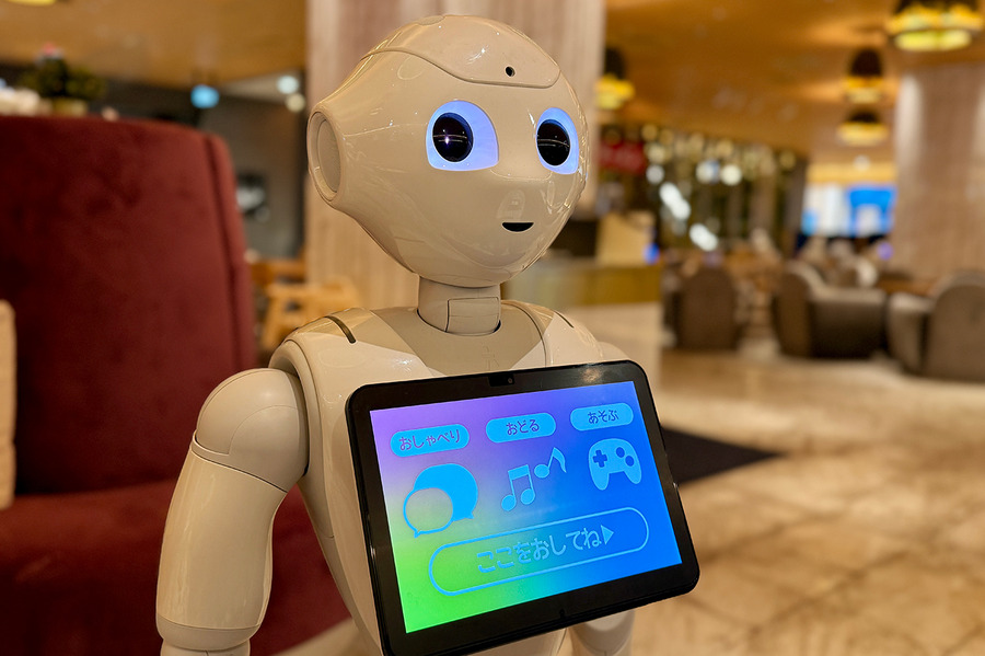 渋谷「ペッパーパーラー」営業終了　月1万人超を集客した「ロボット共生空間」人気の秘密と軌跡